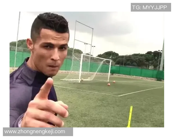 足球明星为何青睐脚尖射门这一技术动作的背后原因分析