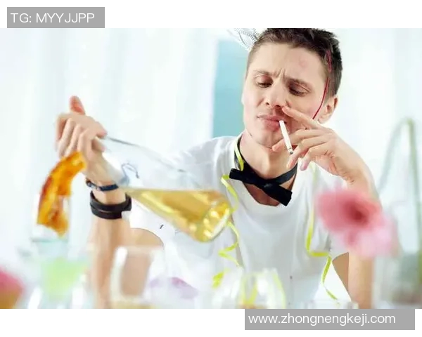 足球明星抽烟揭秘哪些球员在场外也有烟瘾的习惯